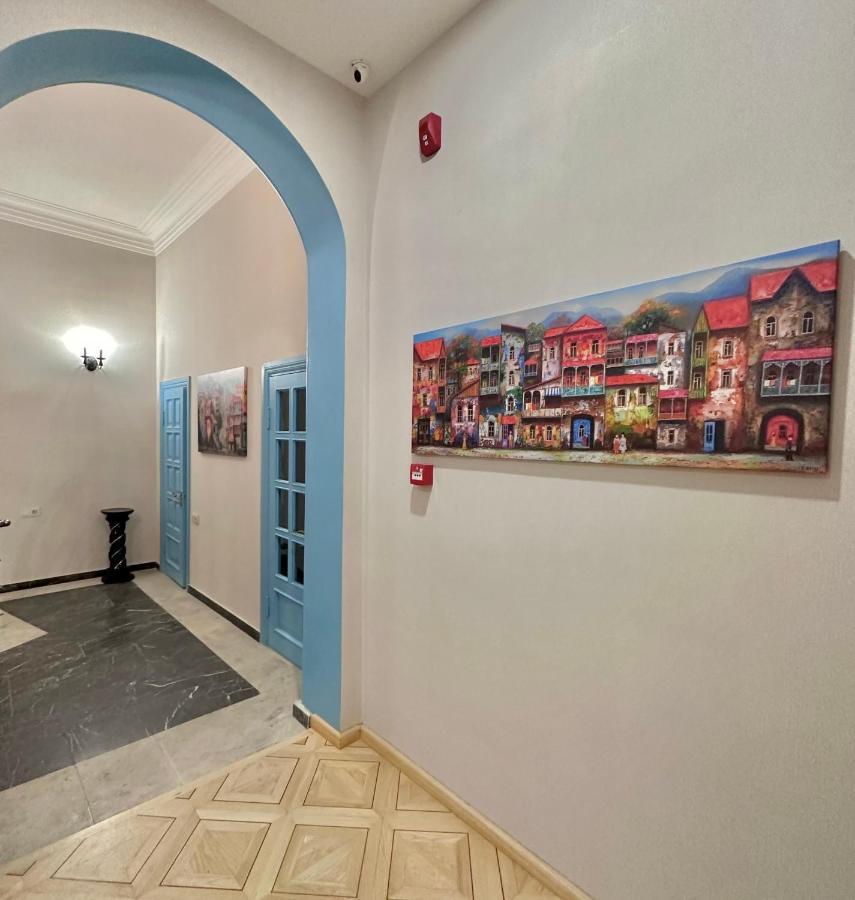 Hotel Embassy Tiflis Exterior foto